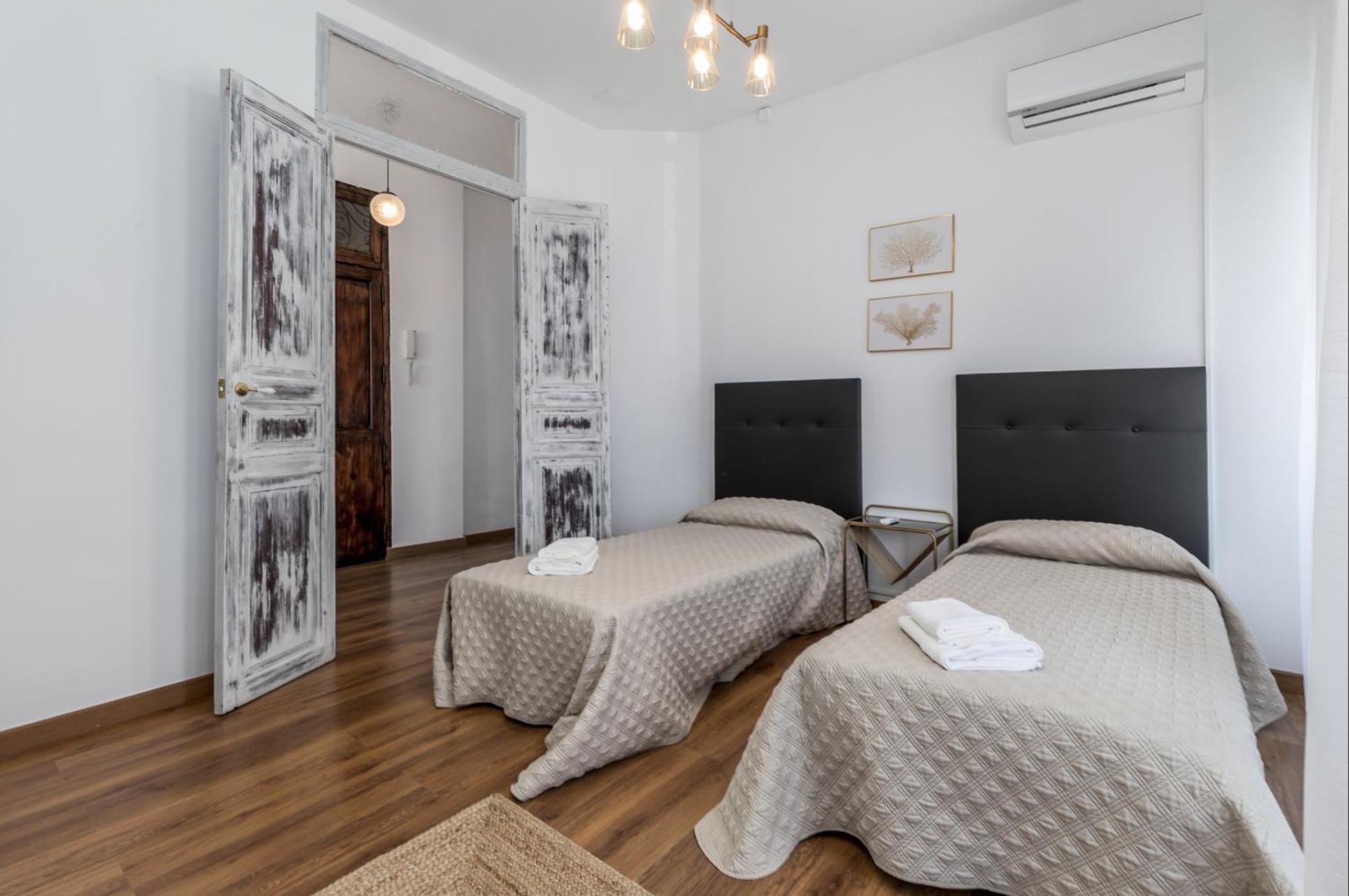 New Calabuig Apartaments Valencia Exteriör bild