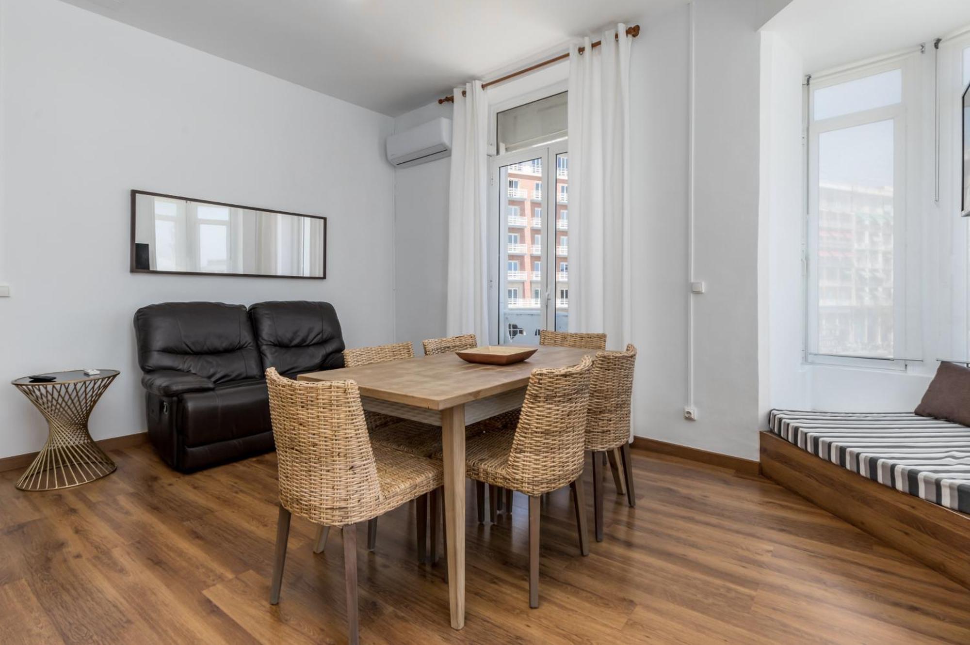 New Calabuig Apartaments Valencia Exteriör bild